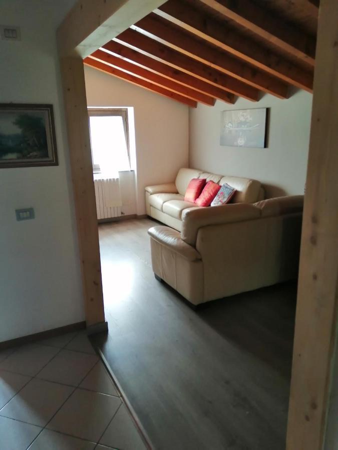Casa Vacanze La Ca Del Cunfec ソンドリオ エクステリア 写真